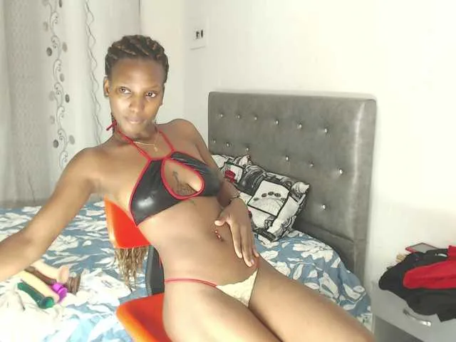 Live sex webcam photo for AshlieGreen #276919589