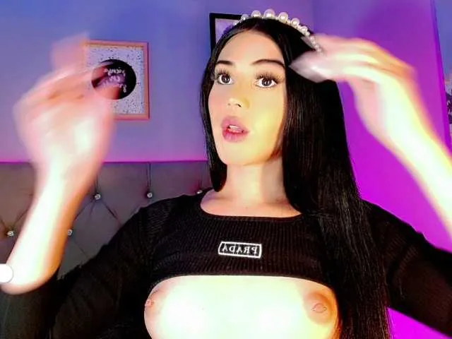 Live sex webcam photo for Ashlycuute #277329211