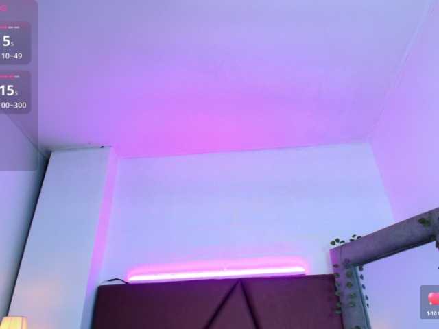 Live sex webcam photo for AshtonMyers #291342585