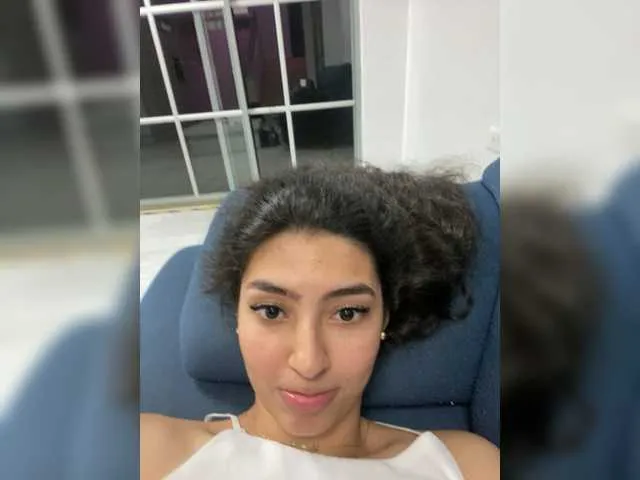 Live sex webcam photo for Asia-Oconor #275731080