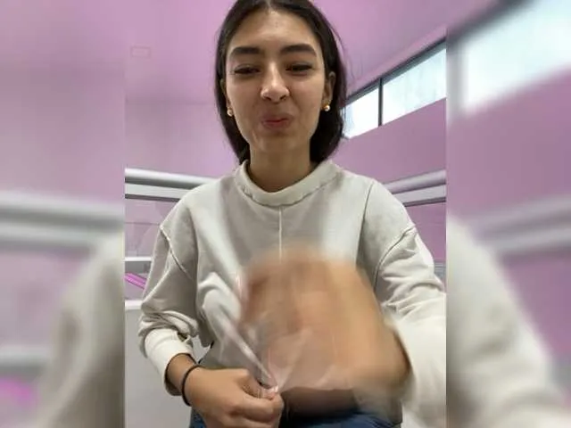 Live sex webcam photo for Asia-Oconor #276114891