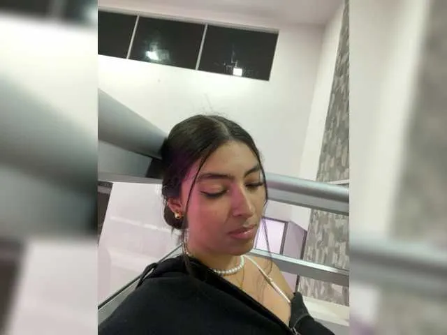 Live sex webcam photo for Asia-Oconor #276345746