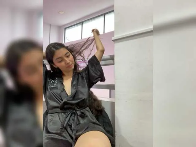 Live sex webcam photo for Asia-Oconor #276588584