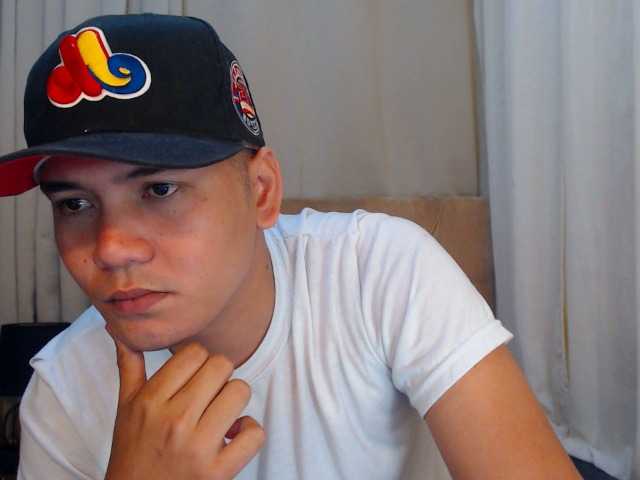 Live sex webcam photo for AsianBOY24 #275735005