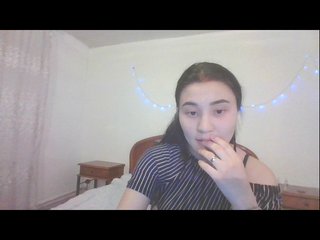 Live sex webcam photo for AsianFox #287923829