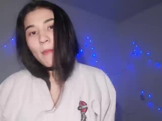 Live sex webcam photo for AsianFox #287923870