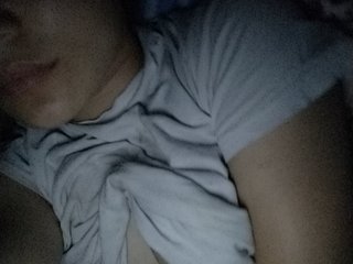 Live sex webcam photo for AsianFox #287923929