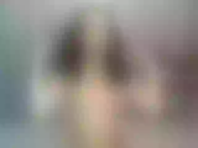 Live sex webcam photo for AsianGoddes69 #276313669