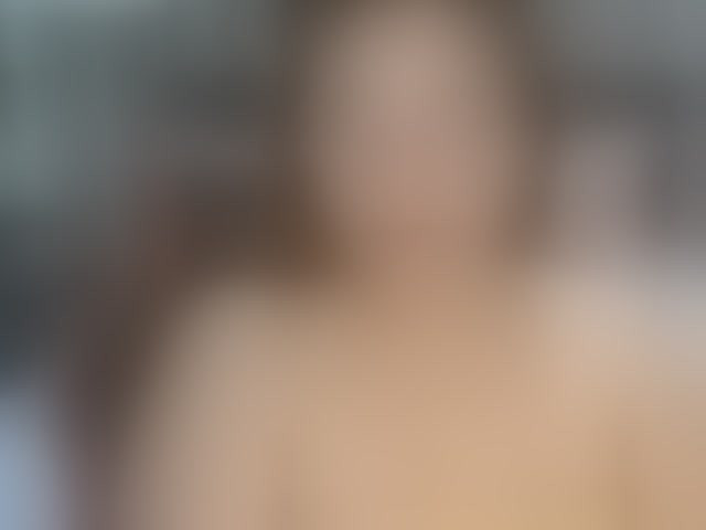 Live sex webcam photo for AsianHotMama143 #294027292