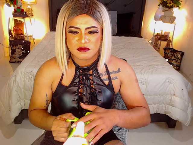 Live sex webcam photo for AsianHugeCock #288068561