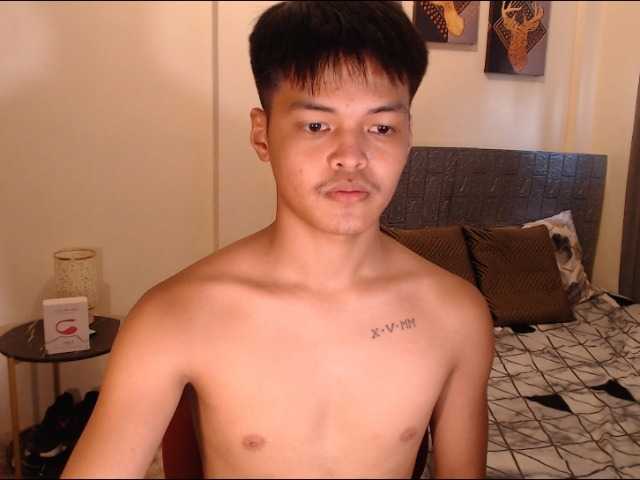 Live sex webcam photo for AsianHugeScott #276063380