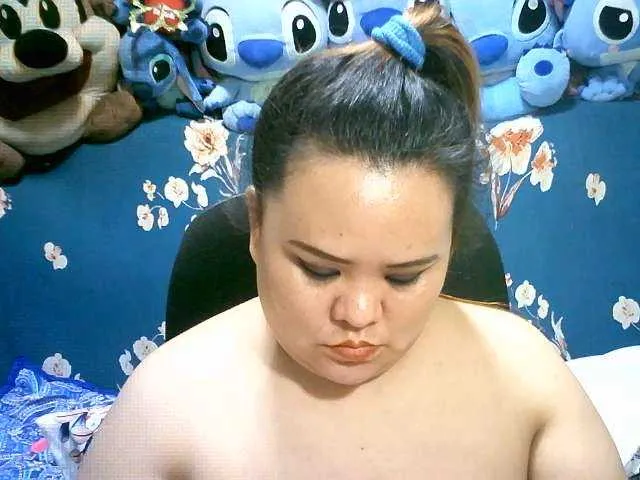 Live sex webcam photo for Asianlyn #271704042