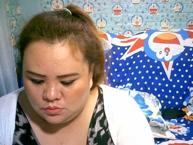 Live sex webcam photo for Asianlyn #272085094