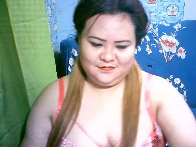 Live sex webcam photo for Asianlyn #272944026