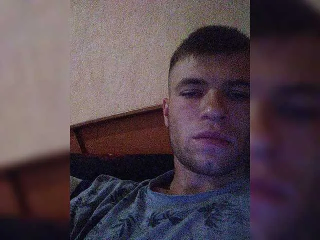 Live sex webcam photo for Asisandrei1 #275576408