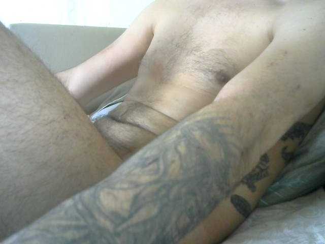 Live sex webcam photo for AskMea #273327079