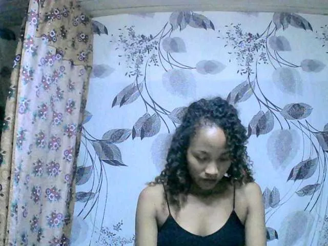 Live sex webcam photo for Asmirah #275524294