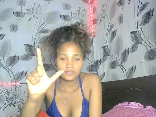 Live sex webcam photo for Asmirah #276192943