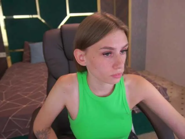 Live sex webcam photo for AsoftMoan #278194446