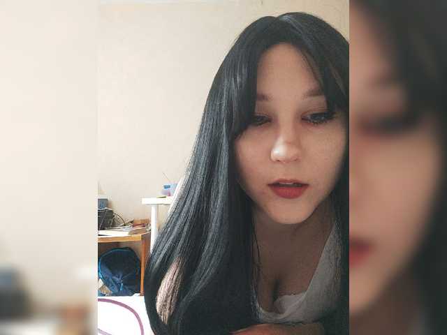 Live sex webcam photo for Asome24 #275543821