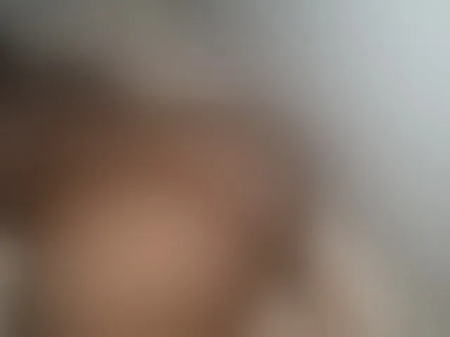 Live sex webcam photo for AssBosset #293412607