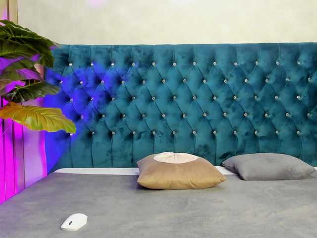 Live sex webcam photo for AsshleySing #292268223