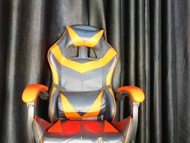 Live sex webcam photo for Assiology #290797357