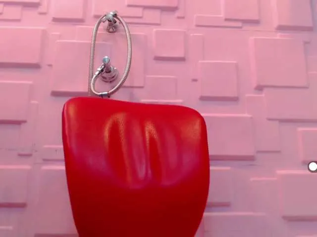 Live sex webcam photo for Astley-Miller #272993424