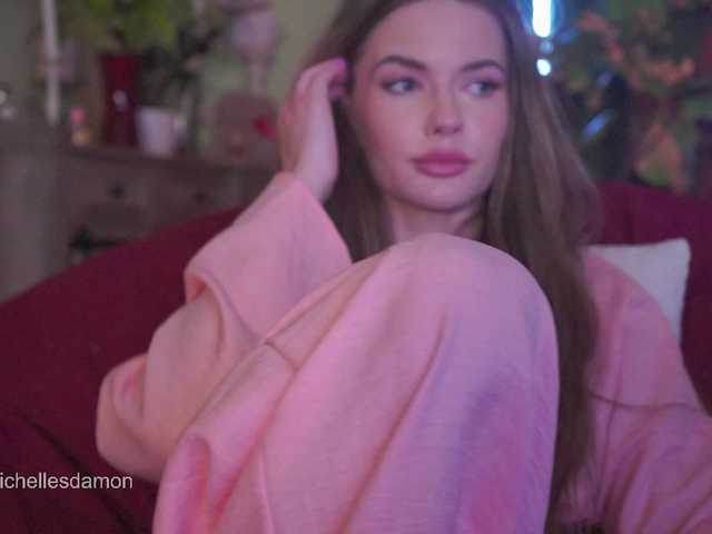 Live sex webcam photo for Astriad #290858464