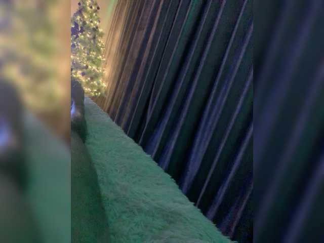 Live sex webcam photo for Astro77-1 #277095986