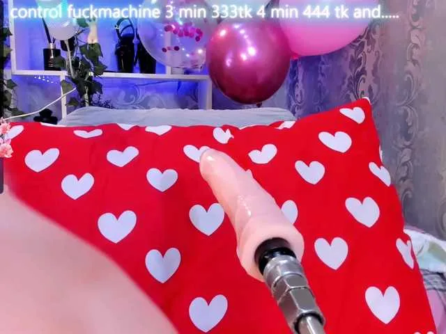 Live sex webcam photo for AsyaSweeet #290385747