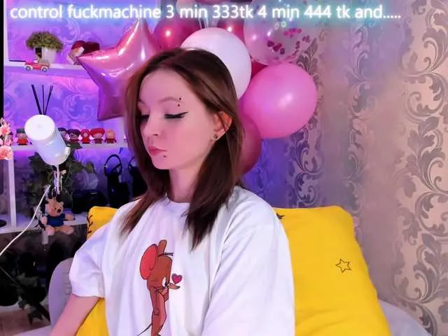 Live sex webcam photo for AsyaSweeet #290421974