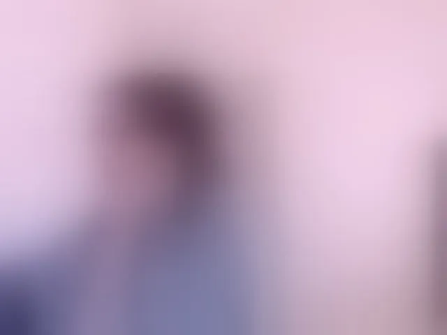 Live sex webcam photo for AsyaSweeet #293381219