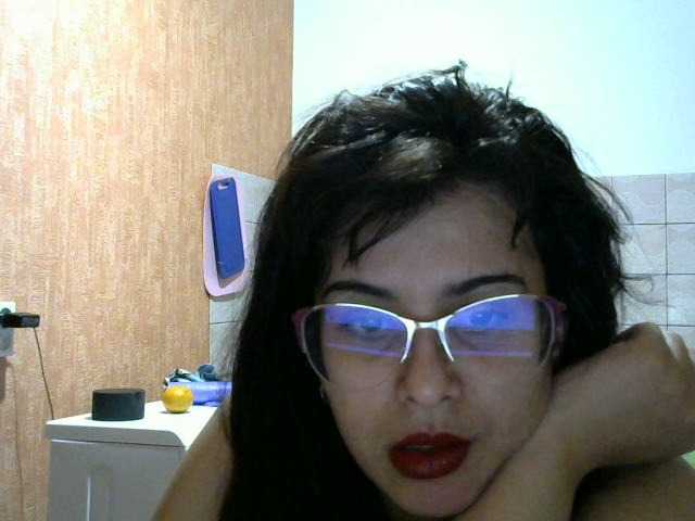 Live sex webcam photo for Asyta-7 #274082194