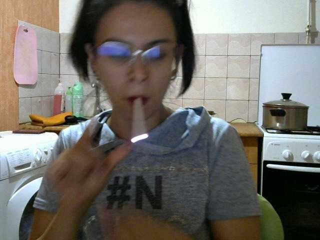 Live sex webcam photo for Asyta-7 #274106757