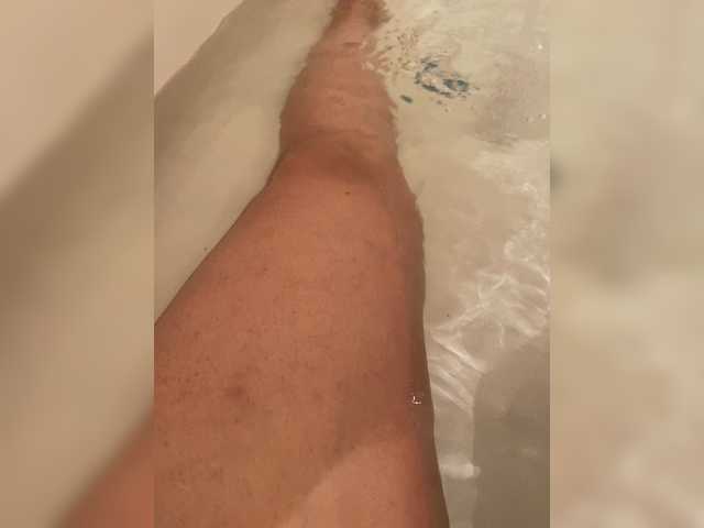 Live sex webcam photo for Asyta-7 #274420796