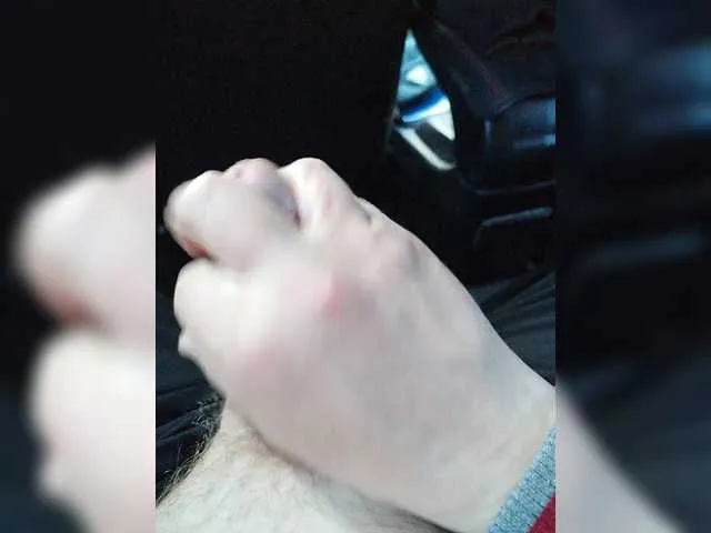 Live sex webcam photo for At13132 #290749013