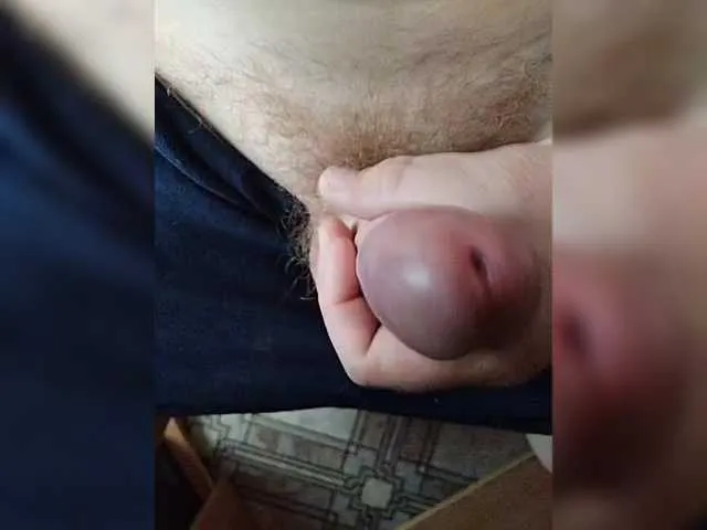 Live sex webcam photo for At13132 #291923008