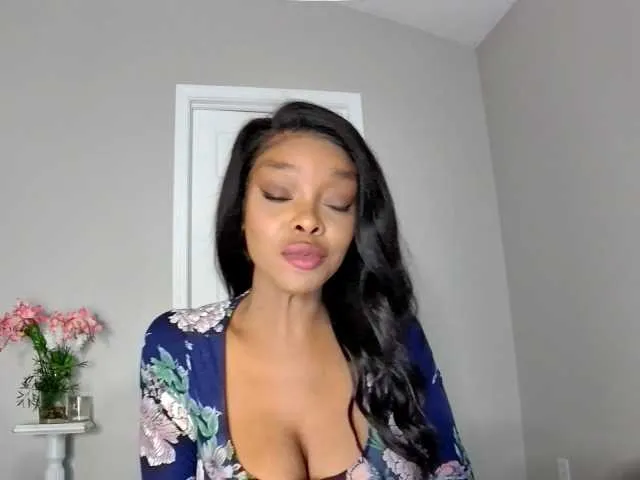 Live sex webcam photo for Ataliahhh #288083484