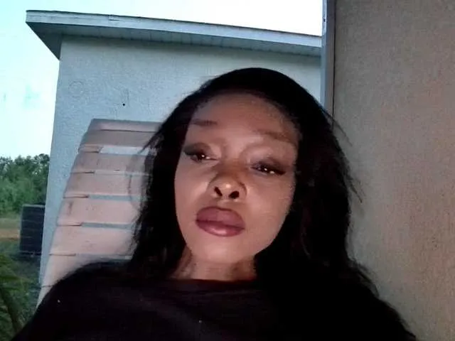 Live sex webcam photo for Ataliahhh #290776093