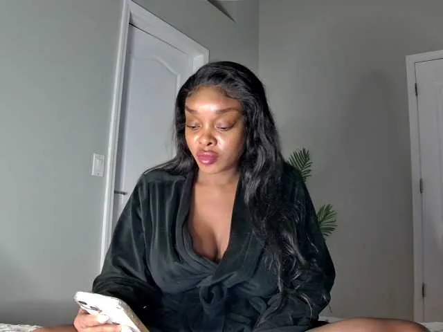 Live sex webcam photo for Ataliahhh #292268707