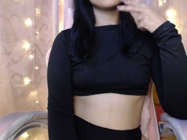 Live sex webcam photo for Atarvay #272775176