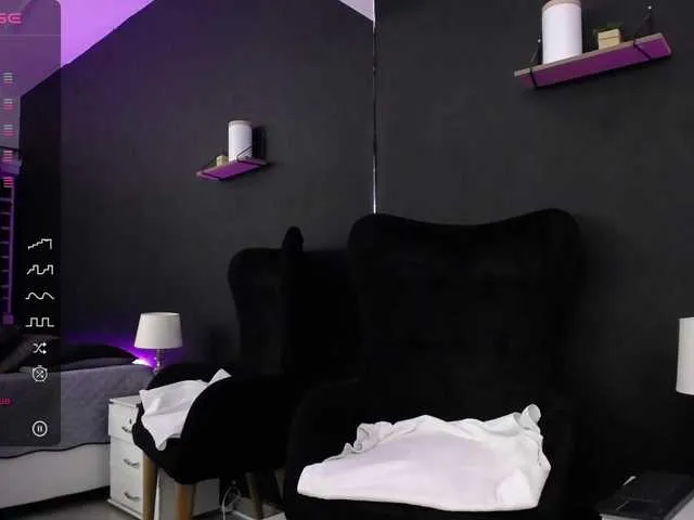 Live sex webcam photo for Atenea-26 #276368734