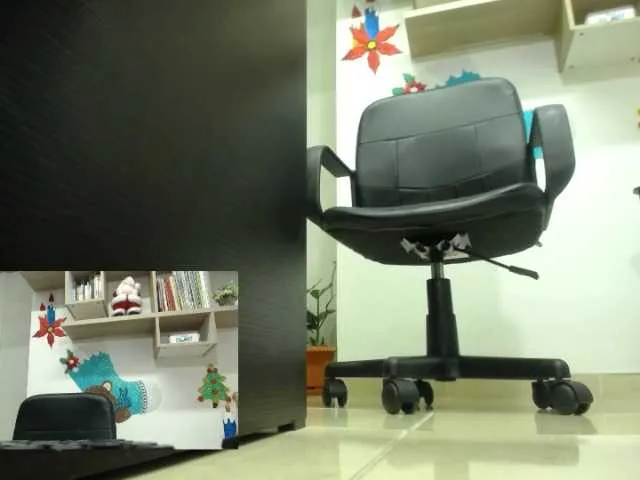 Live sex webcam photo for Atennas #271715618