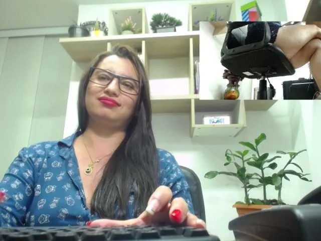 Live sex webcam photo for Atennas #271987080