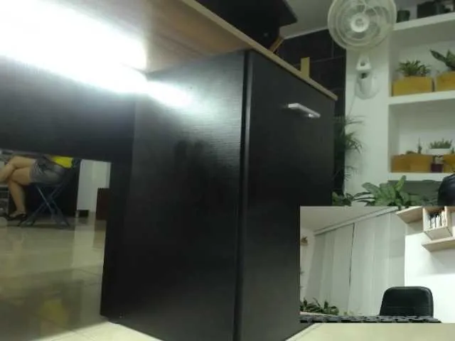 Live sex webcam photo for Atennas #272198077