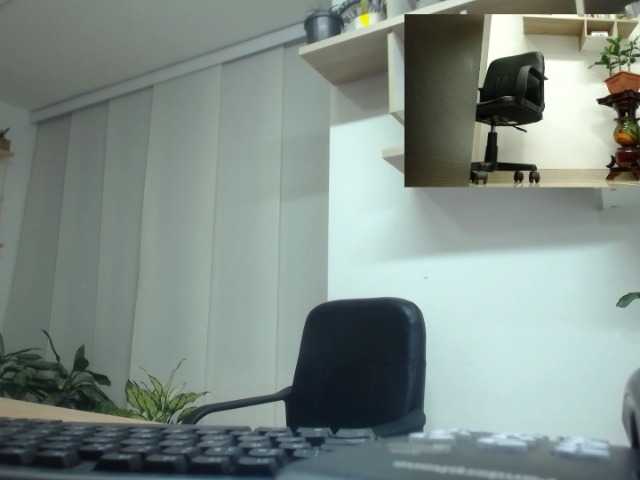 Live sex webcam photo for Atennas #272211575