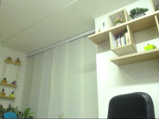 Live sex webcam photo for Atennas #272613736