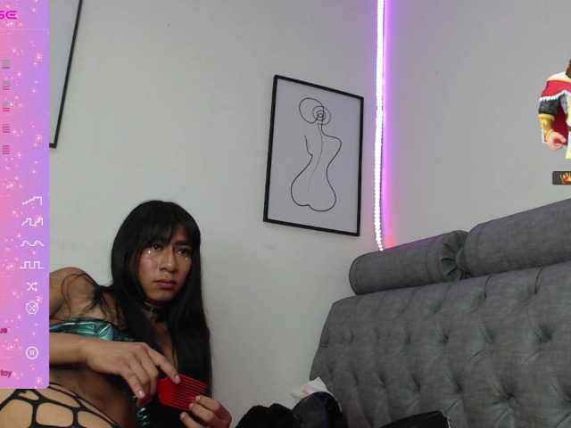 Live sex webcam photo for Athena15 #276262817