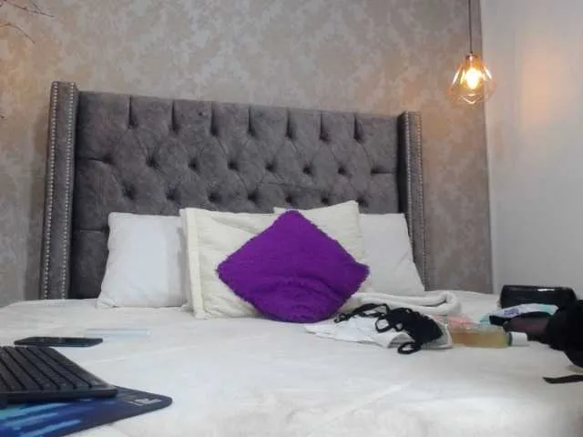 Live sex webcam photo for Athenea-thompson #276004238